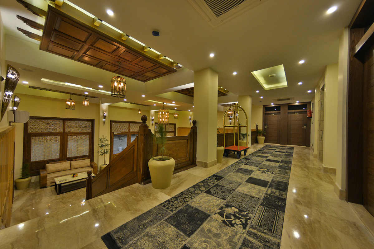 hotel-img