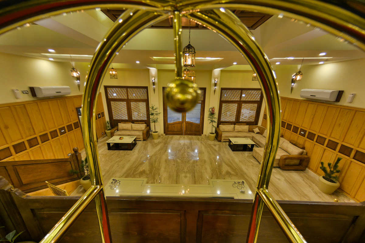 hotel-img