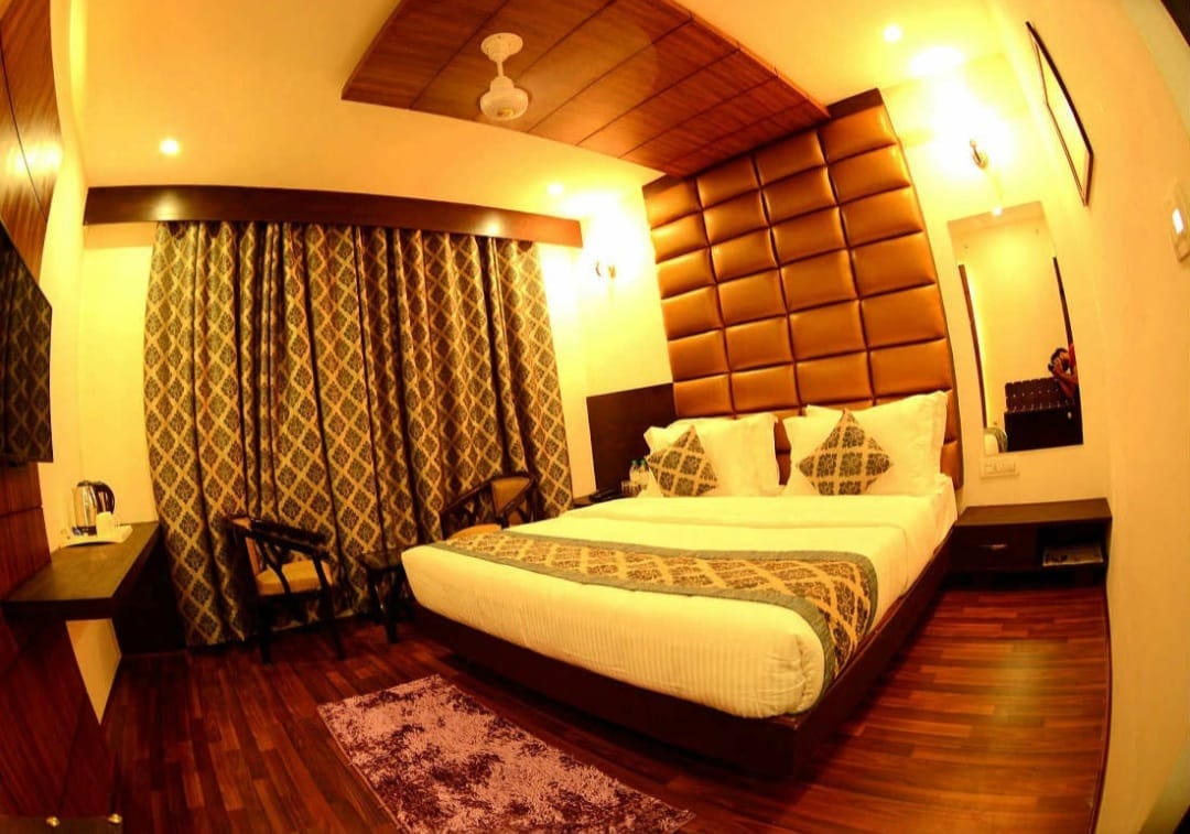 hotel-img