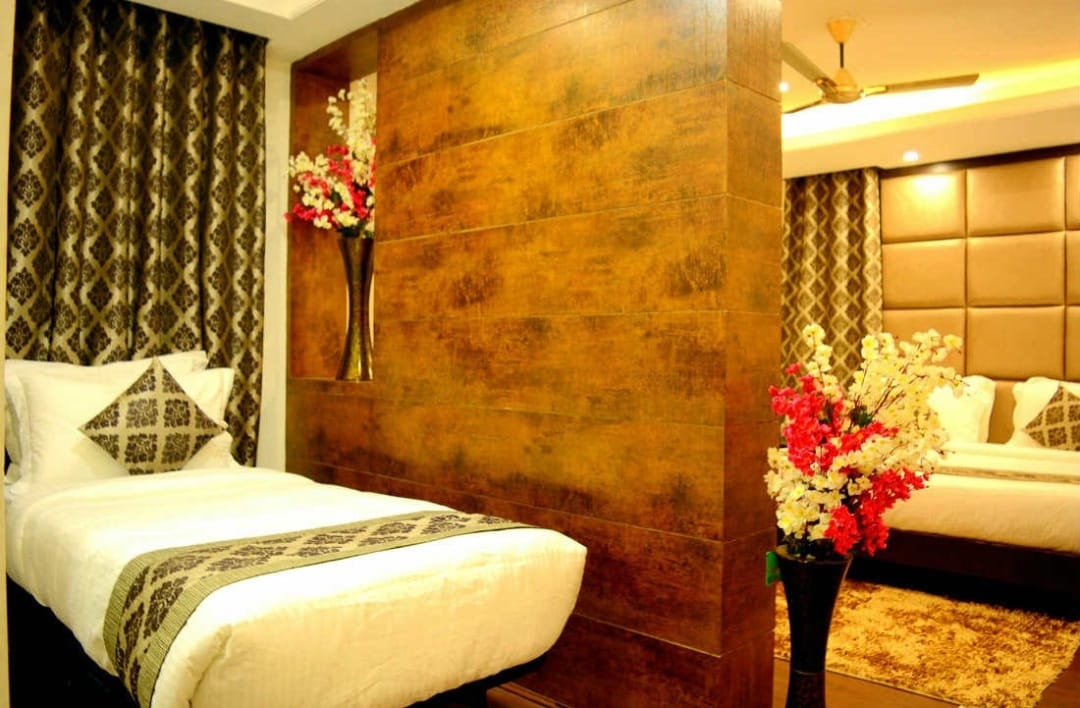 hotel-img