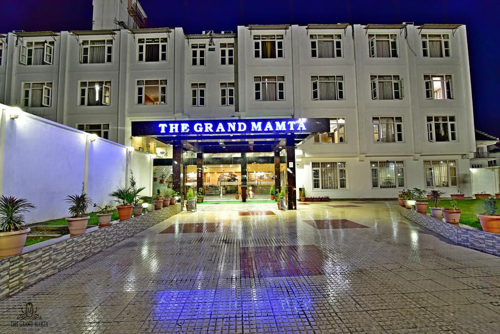 hotel-img